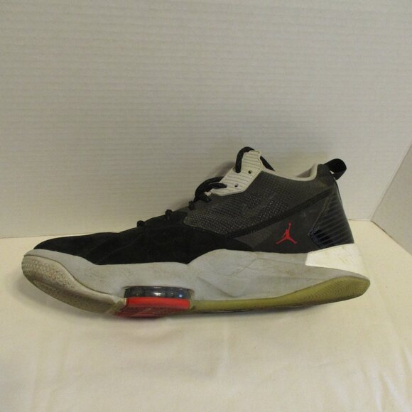 Jordan Men Size 12 Black Red Gray White Lace Up Athletic Basketball Shoes main image 9